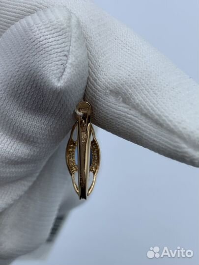 Золотые серьги