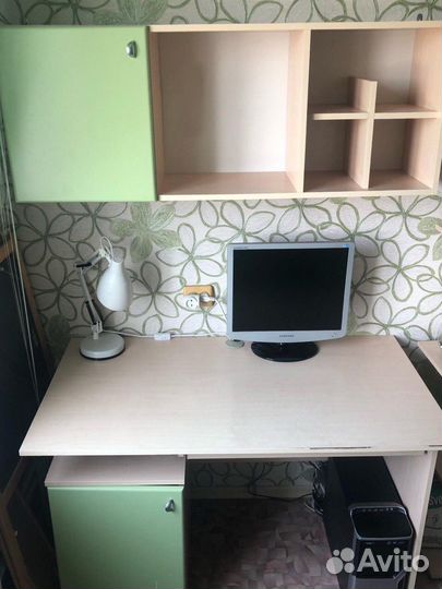 Комплект мебели компьютерный стол полка шкаф