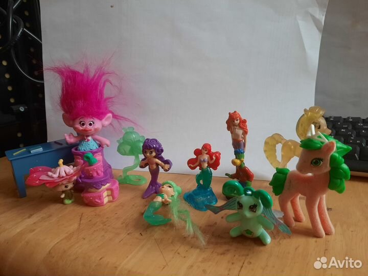 Фигурки смурф kinder и др