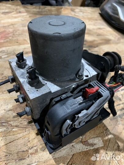 Блок abs Audi A4 B8 универсал 2.0 CDN 2007-2011