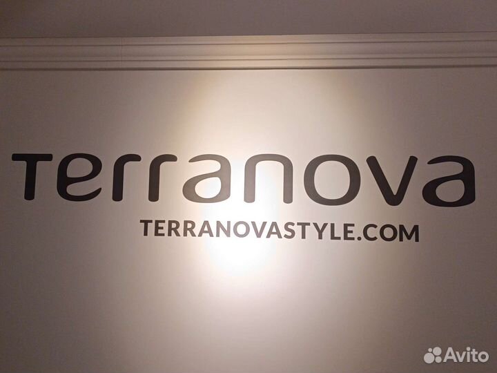 Продавец в магазин одежды