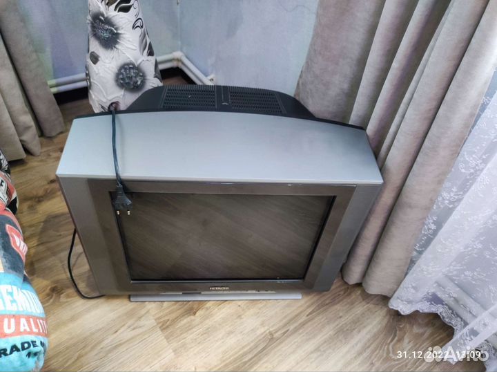 Продам телевизор