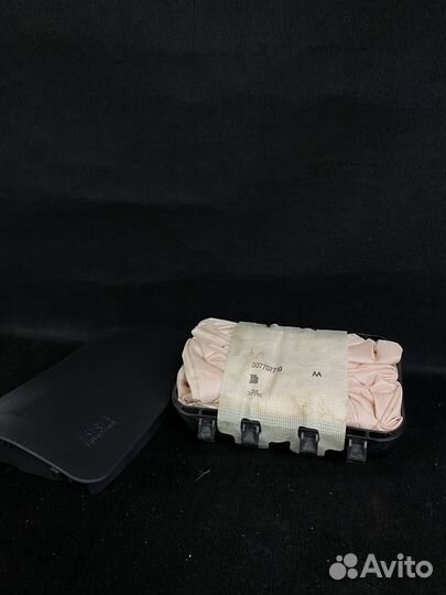 Подушка безопасности пассажирская на Гранту новая