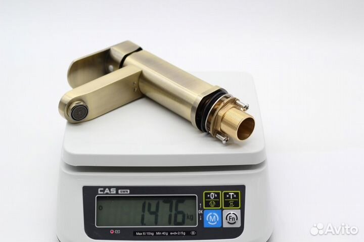 Смеситель для умывальника Ganzer 06011D Бронзовый