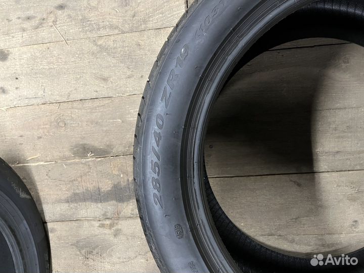Pirelli P Zero 255/45 R19 и 285/40 R19