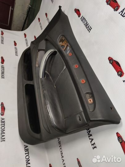 Обшивка правая с дефектом BMW X5 2000-2007