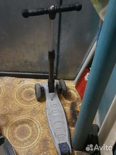 Самокат трехколесный