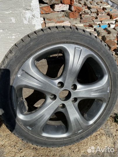 Зимние колеса 215/45 r17