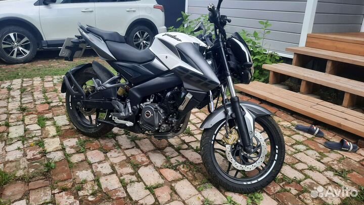 Мотоцикл Bajaj pulsar ns 200