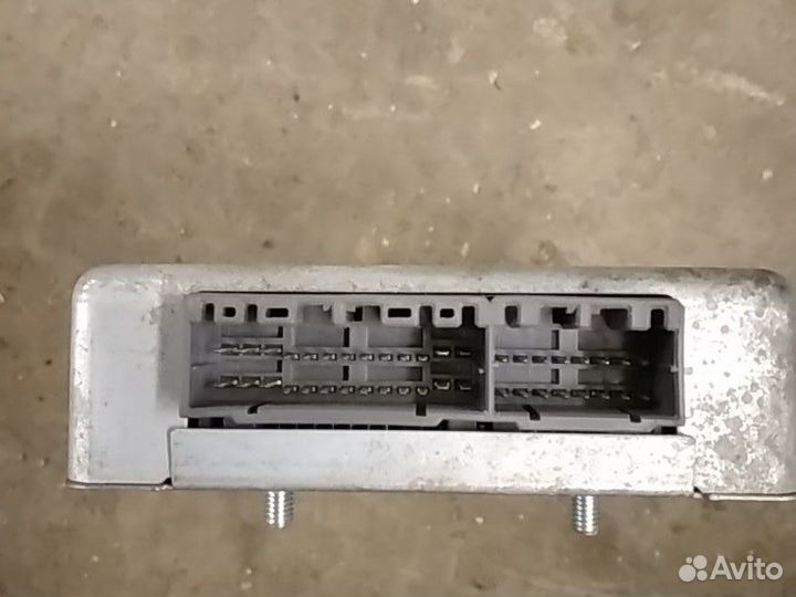 Mitsubishi Pajero II блок управления АКПП