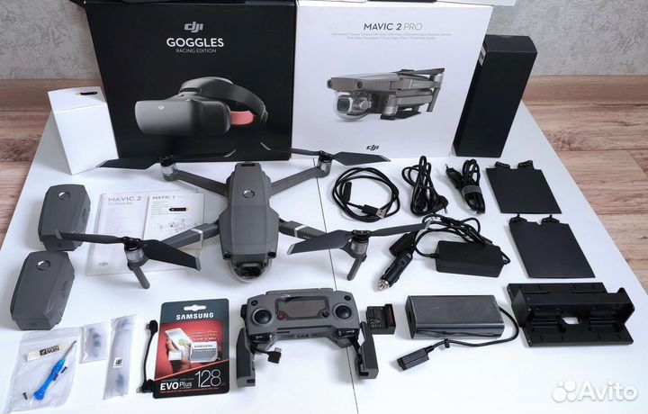 Mavic 2 pro Dji goggles RE + Fly More Kit