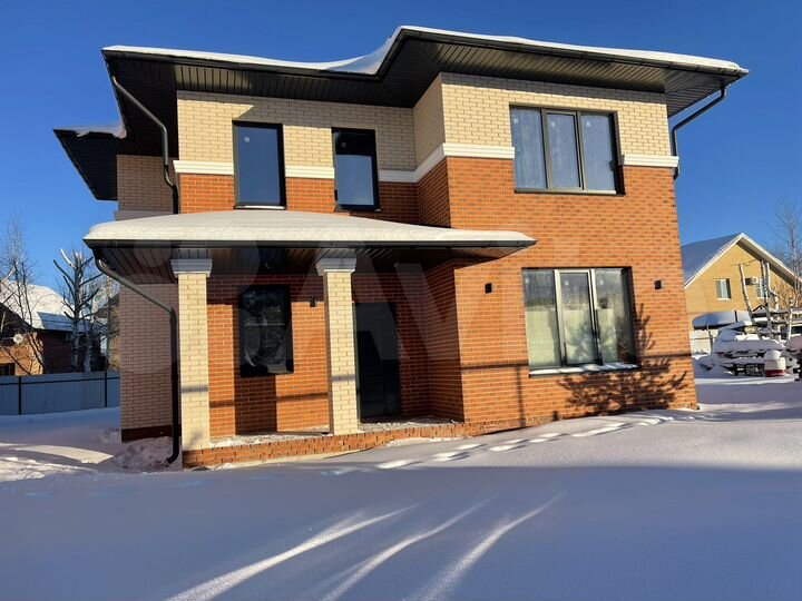 Коттедж 168 м² на участке 5,6 сот.