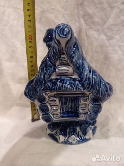 Избушка на курьих ножках гжель