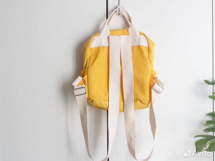 Рюкзак для девочки желтый