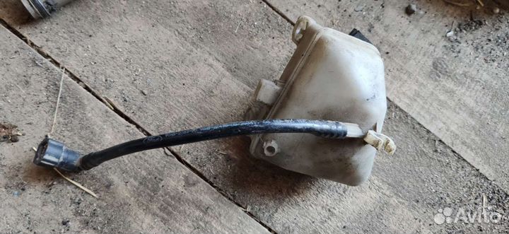 Бачок главного тормозного цилиндра Ford Focus 1 19