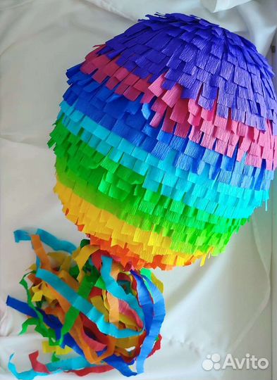 Пиньята радужная