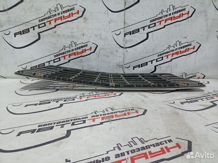 Решетка радиатора mercedes-benz S-class W220 2 модель A22088005839040 DY244Z