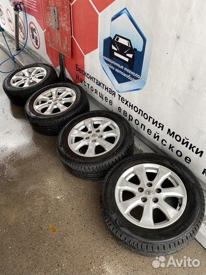 Комплект колес r16 диски оригинал Toyota и Nokian