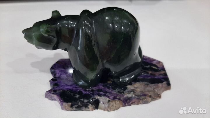 Медведь из нефрита