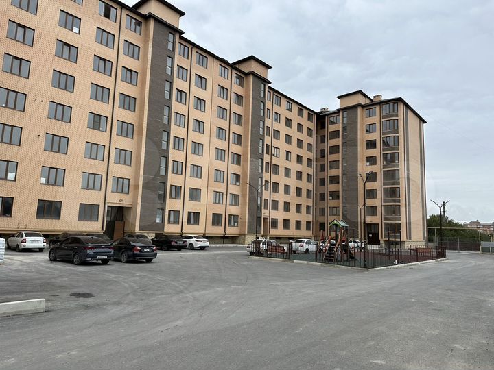 3-к. квартира, 88 м², 2/8 эт.