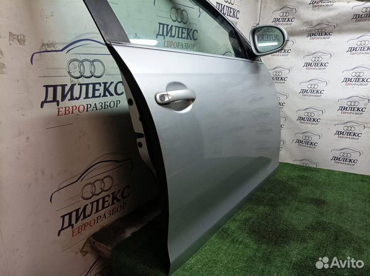 Кнопка центрального замка VW Jetta 2005-2011