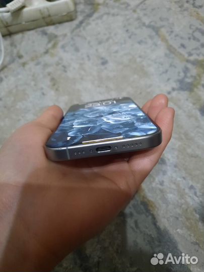 iPhone 15 Pro, 128 ГБ