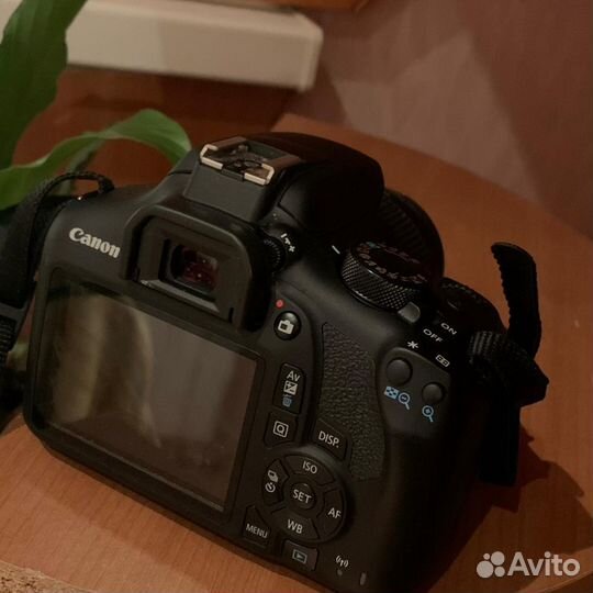 Зеркальный фотоаппарат