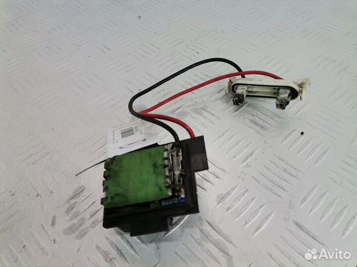 Сопротивление печки Renault Clio 2 2001 7701051433