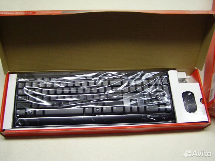 Беспроводной комплект клавиатура и мышь (новый)