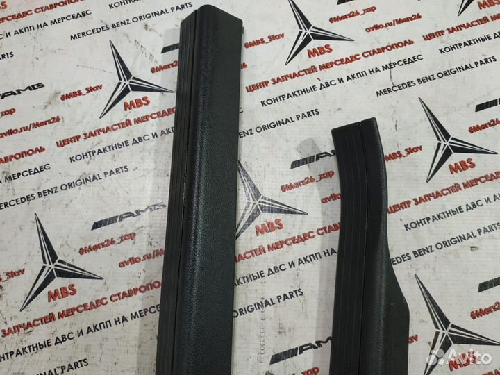 Накладки порогов пластик w204 Mercedes