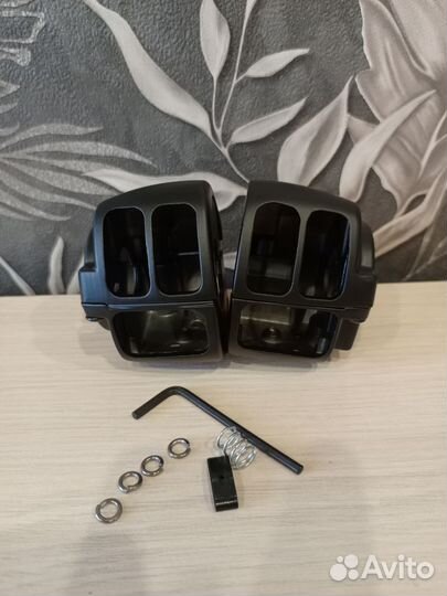 Крышка корпуса переключателя мотоцикла