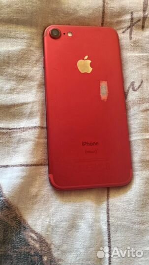 Телефон iPhone 7