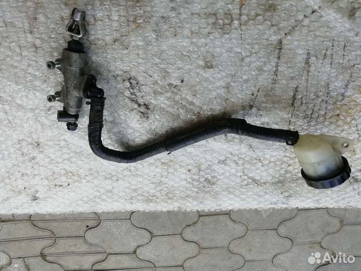 Задний тормозной цилиндр Honda cbr 1100xx