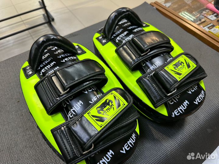Пэд Venum салатовый кож/зам (комплект 2 шт.)
