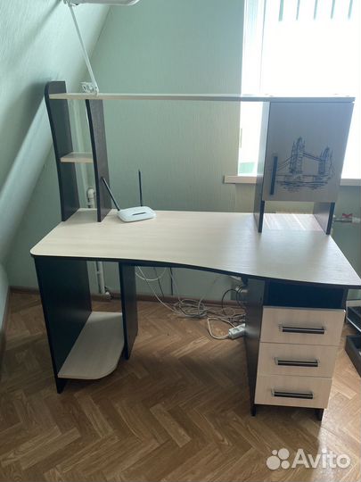 Компьютерный стол