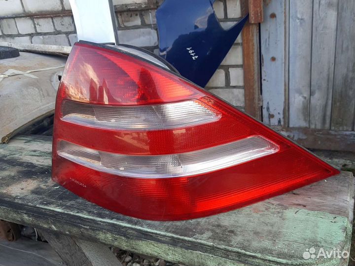 Фонарь Мерседес S класс W220 оригинал правый