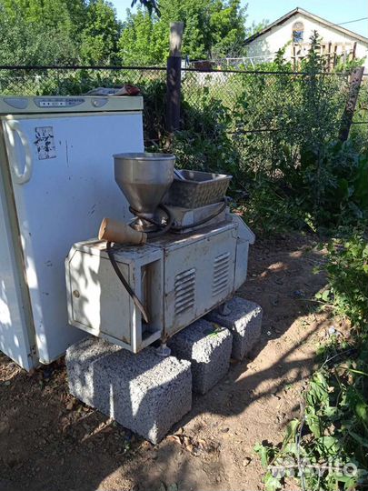 Станок по производству колбасы