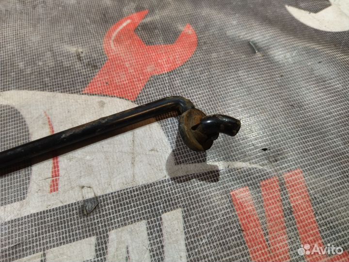 Упор капота Honda Civic 8 4D