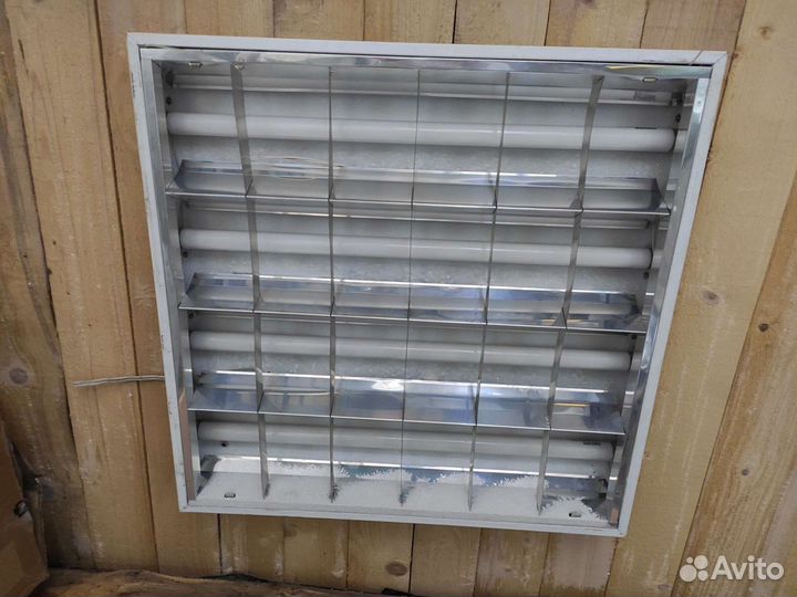 Светильник потолочный