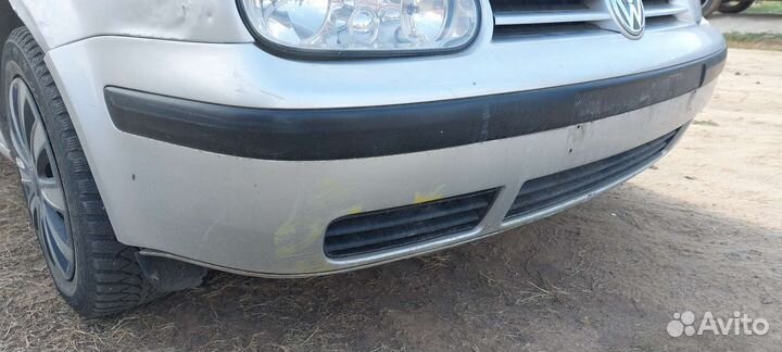 Бампер передний Фольксваген Гольф 4