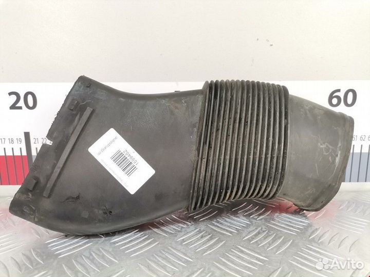 Патрубок воздушного фильтра Mercedes-Benz E-Класс