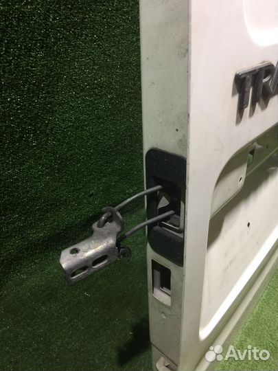 Задняя левая распашная дверь Ford Tranzit Connect