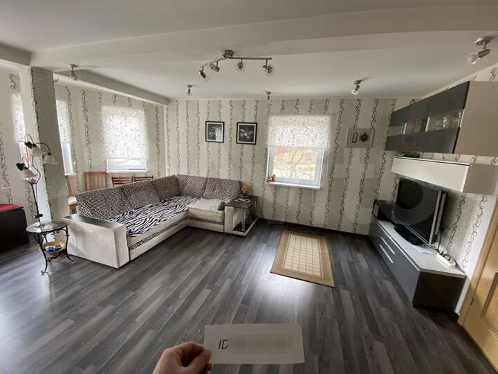 Коттедж 220 м² на участке 20 сот.