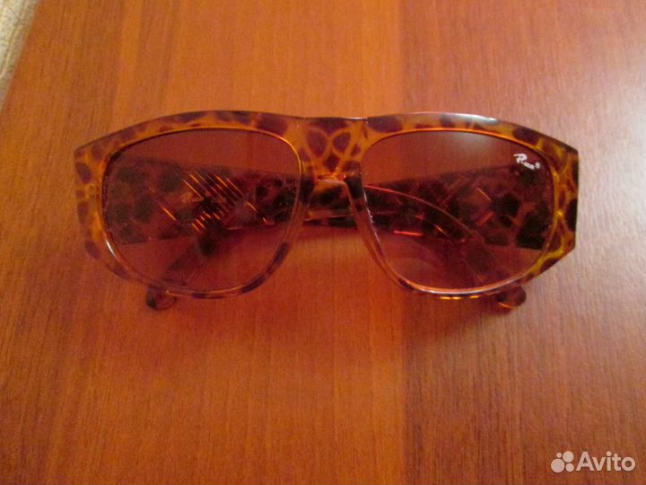 Солнцезащитные очки женские