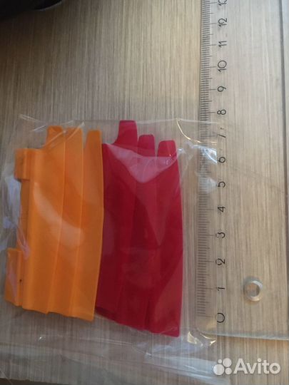 Запчасти от соковыжималки фирмы Galaxy