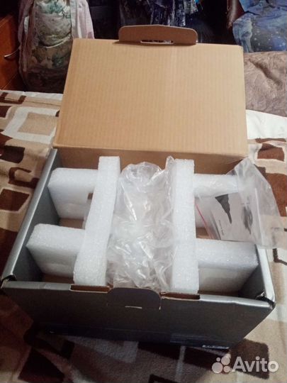 Эхолот Garmin Striker Vivid 7SV с датчиком GT52