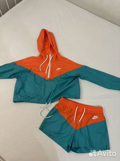 Новый женский костюм nike размер xs оригинал