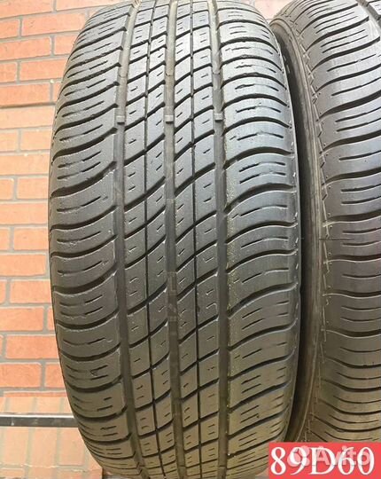 Hankook Radial H406 215/60 R16 95N