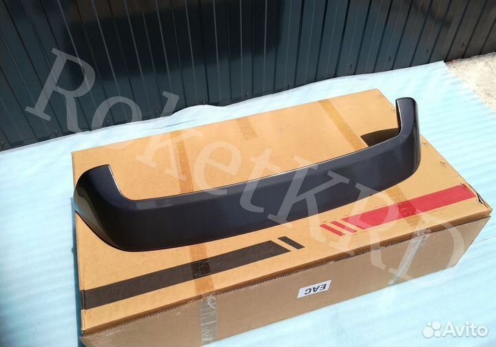 Спойлер Nissan Juke в Наличии Темно-Серый