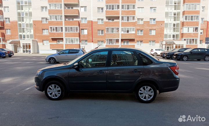 LADA Granta 1.6 МТ, 2021, 39 560 км